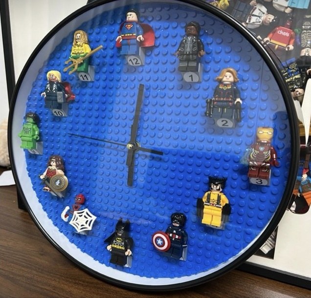 Lego - цаг